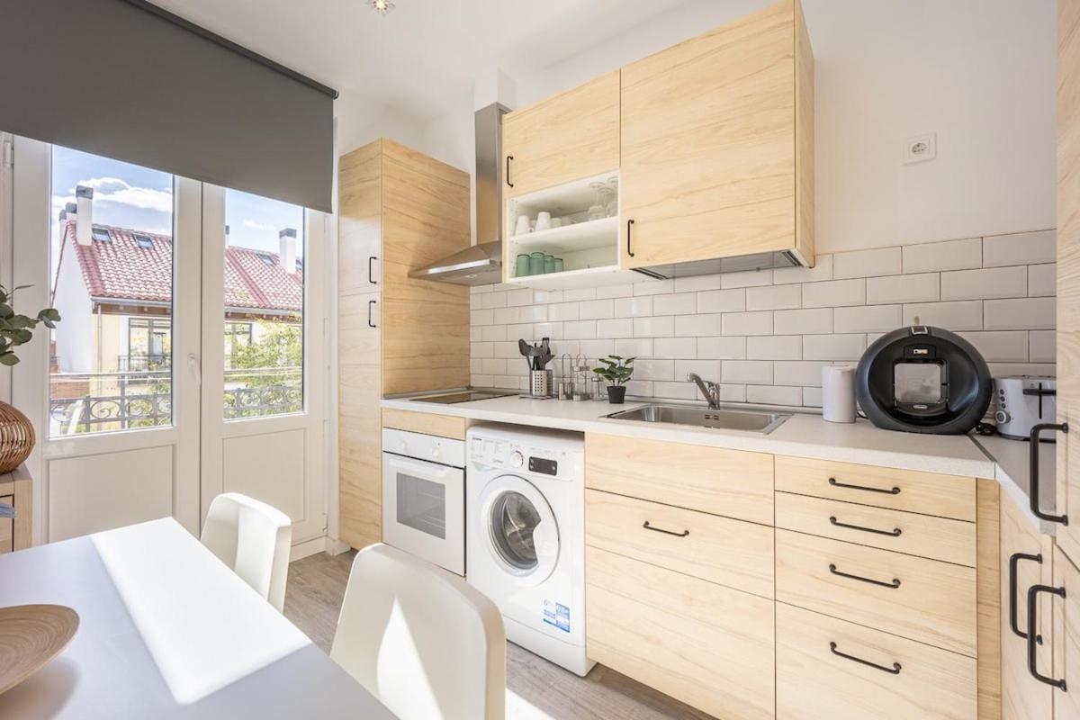 Ferienwohnung Apartamento Con Vistas En Lavapies Madrid Exterior foto