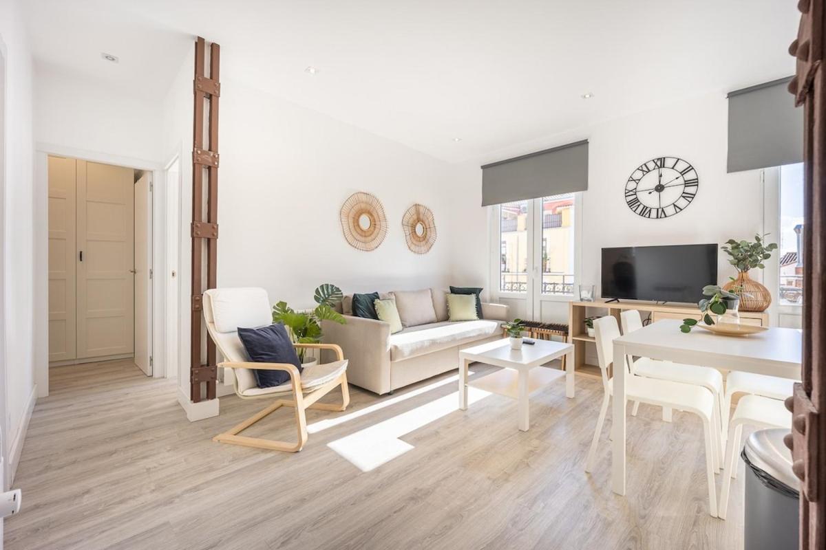 Ferienwohnung Apartamento Con Vistas En Lavapies Madrid Exterior foto